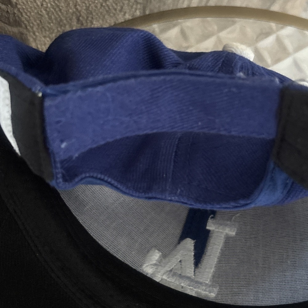 LA Dodgers Baseball HELLO KITTY Night Hat Ears Bow Genuine MLB Sanrio RARE HTF - Picture 13 of 13